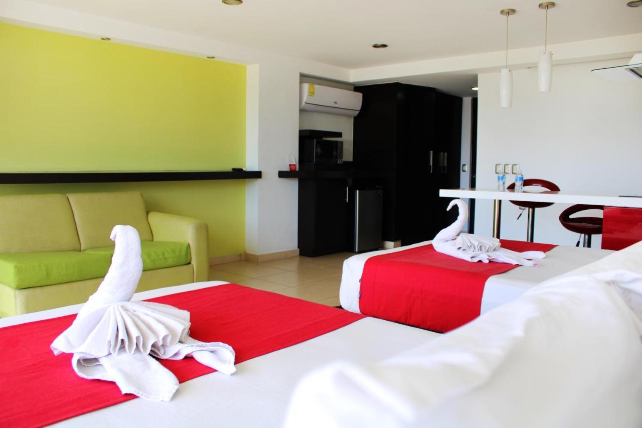Ramada By Wyndham Acapulco Hotel & Suites Εξωτερικό φωτογραφία