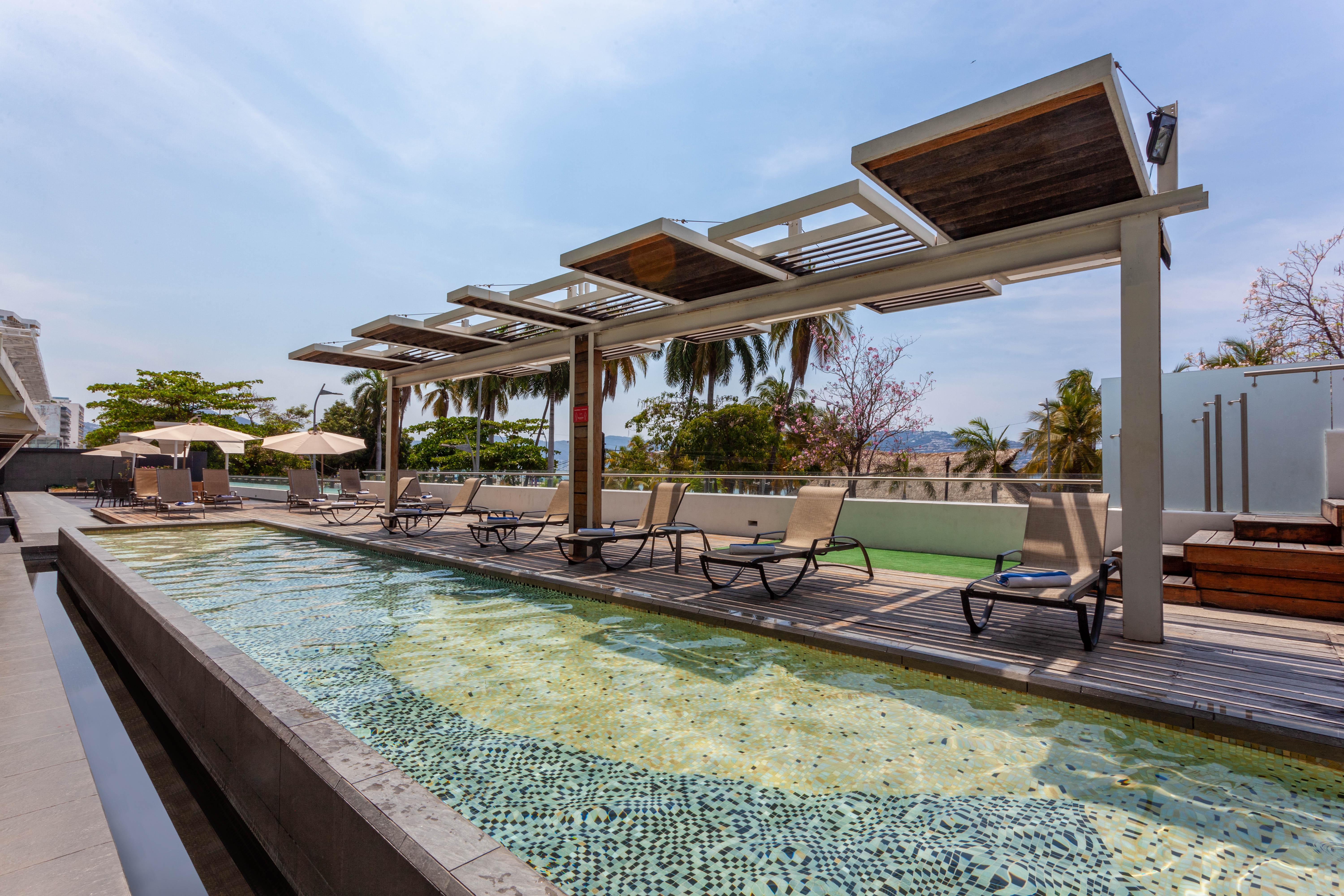 Ramada By Wyndham Acapulco Hotel & Suites Εξωτερικό φωτογραφία