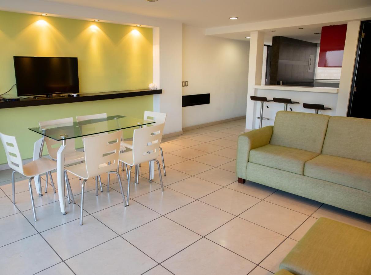 Ramada By Wyndham Acapulco Hotel & Suites Εξωτερικό φωτογραφία